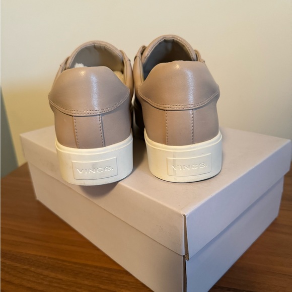 Women’s Vince Sneaker - Picture 3 of 5